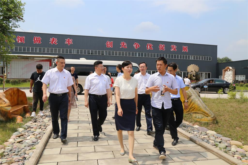 汇龙堂仿真恐龙园