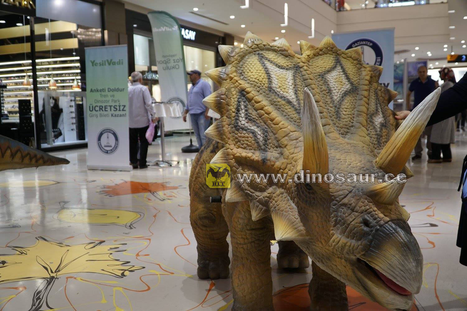 仿真恐龙制作-走龙