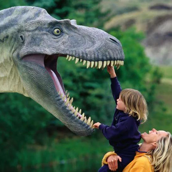 互动仿真恐龙模型（亲子友好款）—— 让史前巨兽走进现实