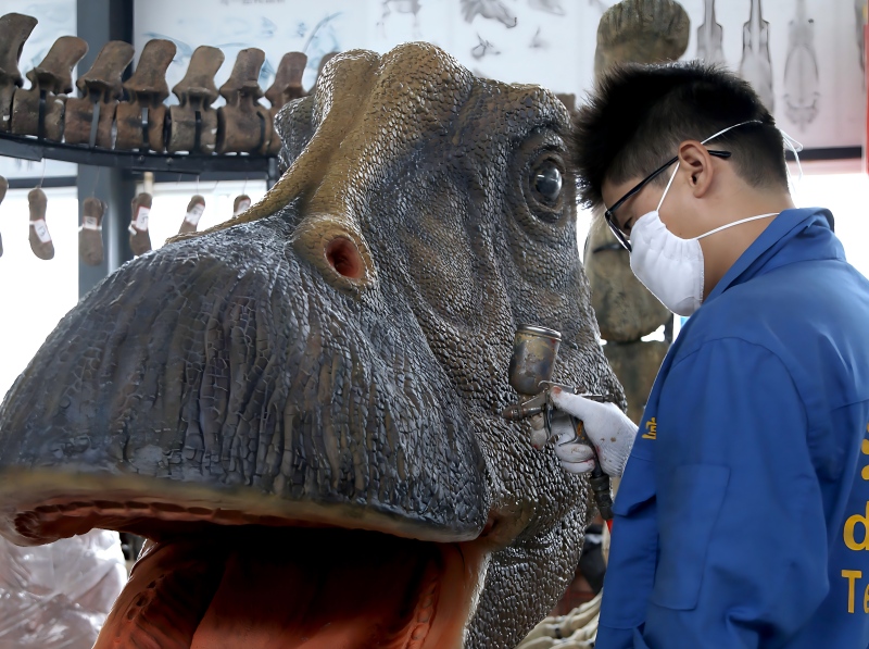 仿真恐龙硅胶皮肤处理