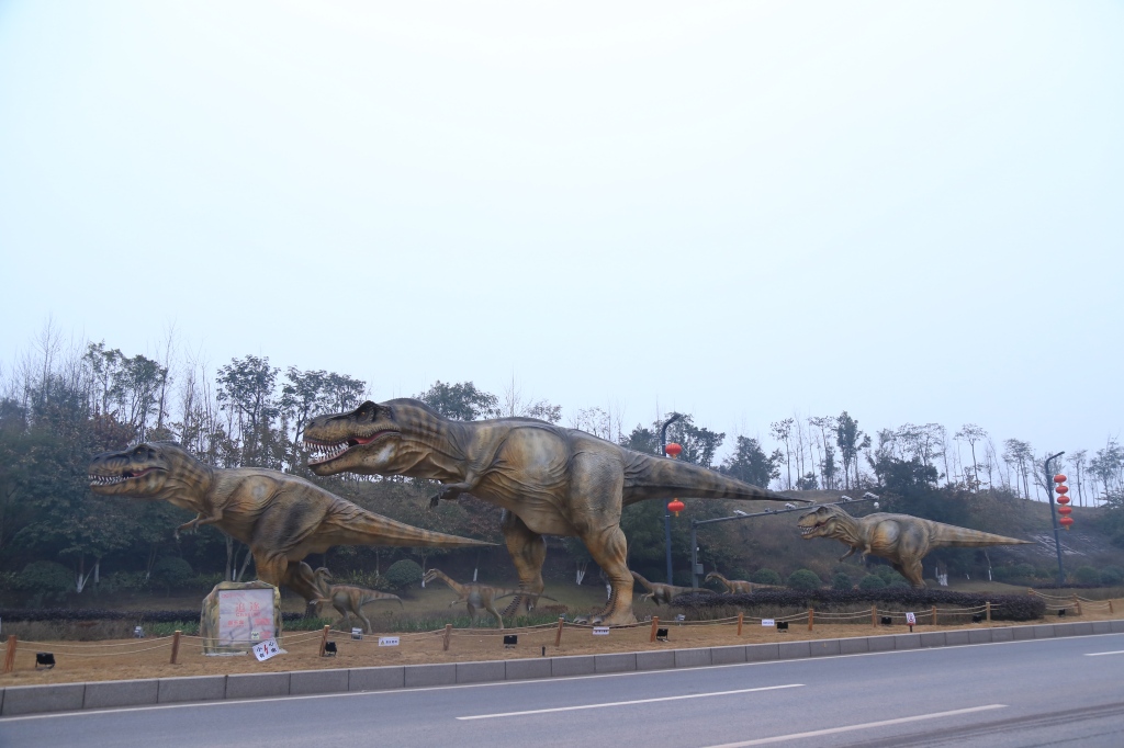 仿真霸王龙群城市景观-自贡仿真恐龙户外展示案例