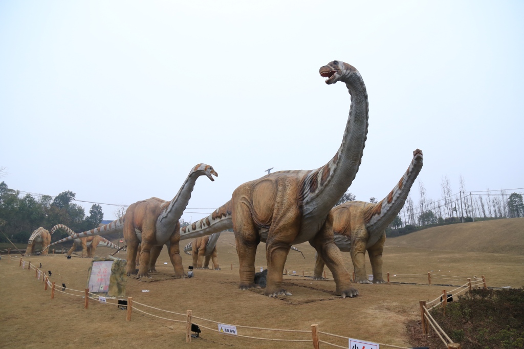 自贡仿真恐龙制作-迷惑龙模型定制-恐龙公园景观