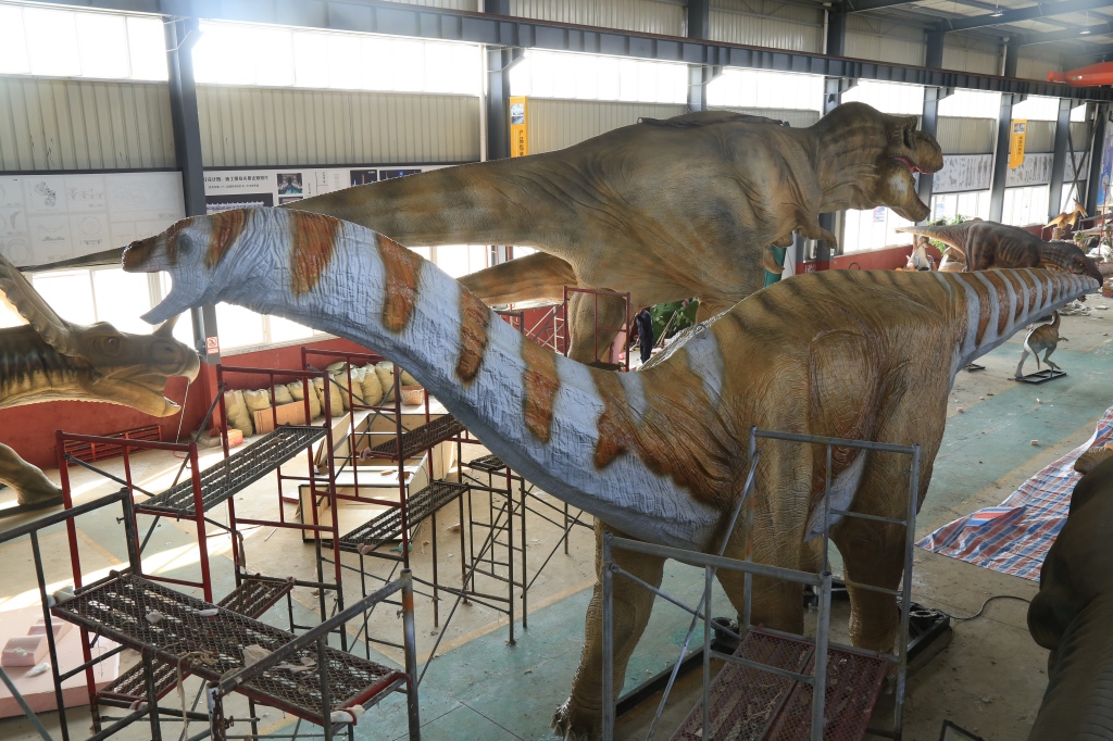 仿真恐龙制作工艺展示-迷惑龙钢架结构-自贡恐龙厂家