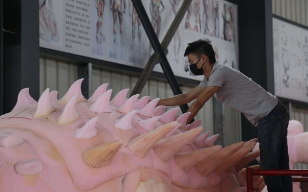 仿真恐龙海绵塑形-恐龙肌肉轮廓塑造-仿真恐龙制作工艺-自贡汇龙堂