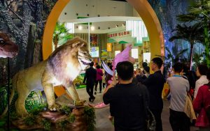 仿真产品应用场景全解析：从主题公园到商业美陈的多元化解决方案 恐龙新闻 汇龙堂